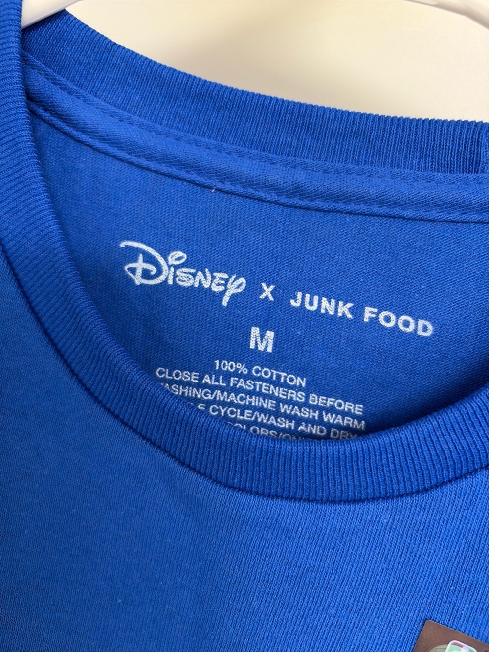 Men's Dallas Mavericks Junk Food Royal Disney Mickey Squad T-Shirt Sz M new - Picture 3 of 5